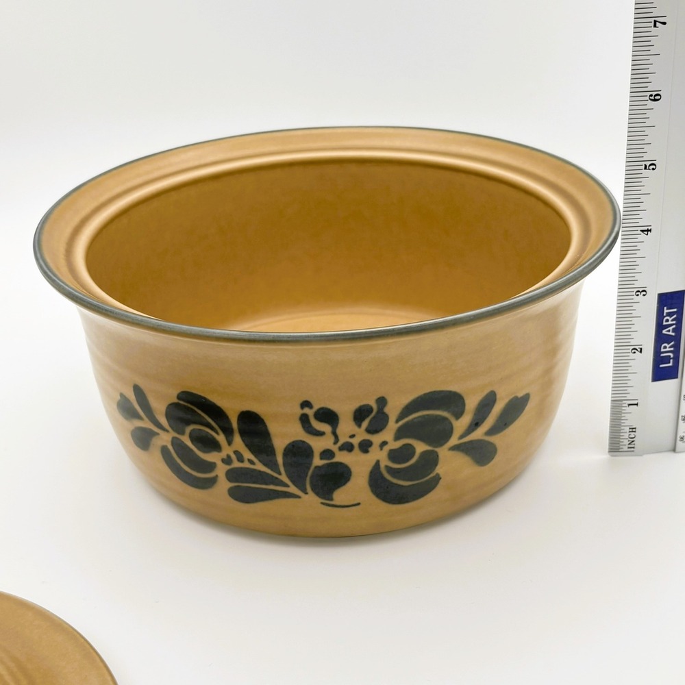 Vintage Pfaltzgraff Folk Art 2 Qt Round Casserole Dish with Lid #315 Stoneware - Picture 11 of 12
